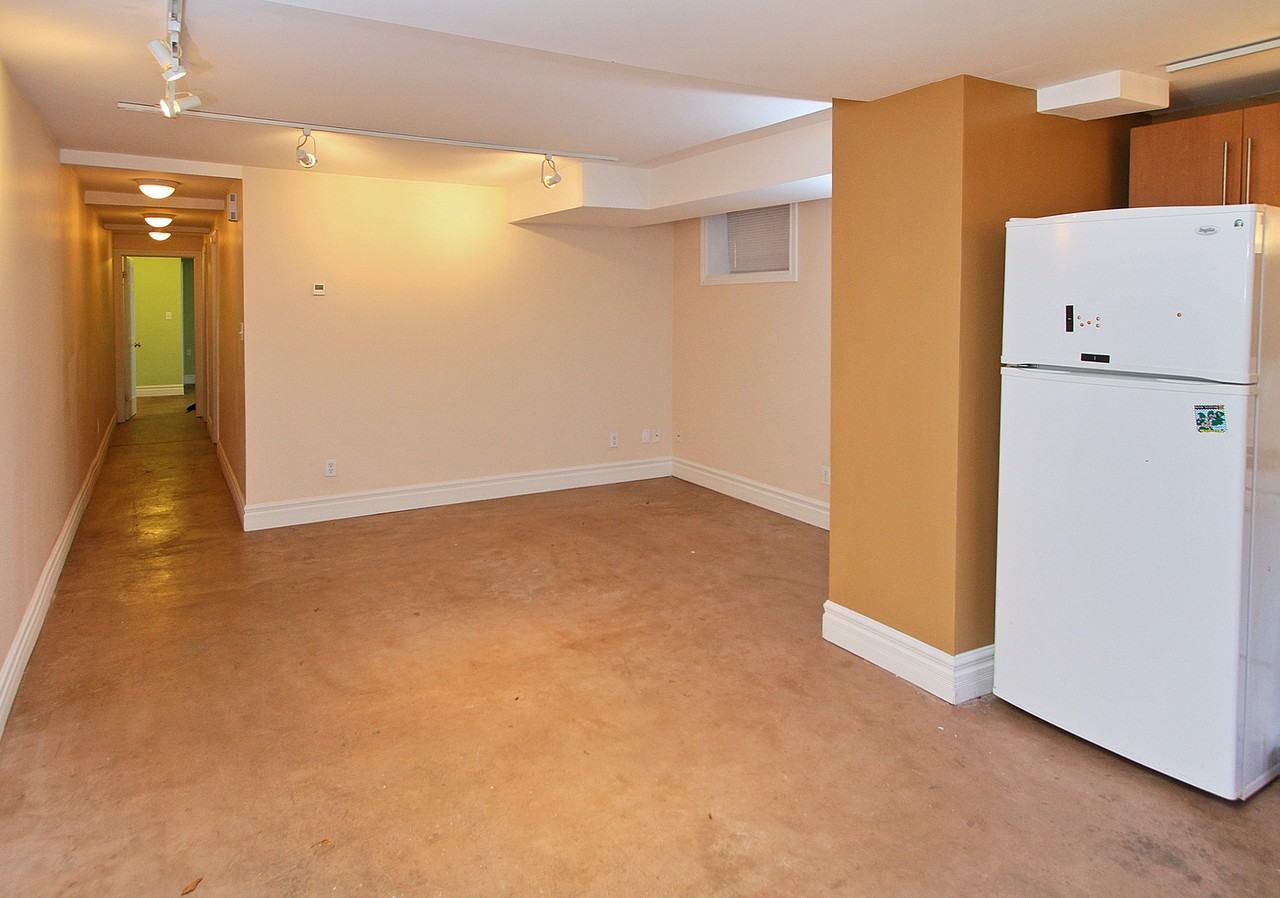 27 Rossmore Road - Photo 5 of 12