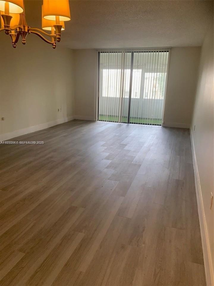 4045 W Mcnab Rd - Photo 3 of 8