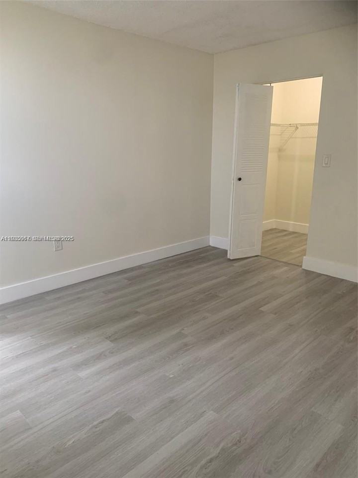 4045 W Mcnab Rd - Photo 6 of 8