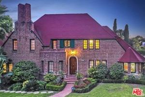 featured image of 805 N Bedford Dr
