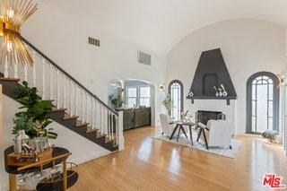 6316 Drexel Ave - Photo 4 of 8