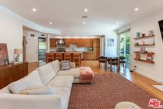723 Westmount Dr #106 - Photo 5 of 8