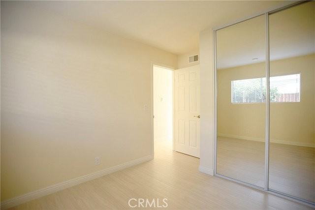 14892 Doheny Cir - Photo 6 of 8