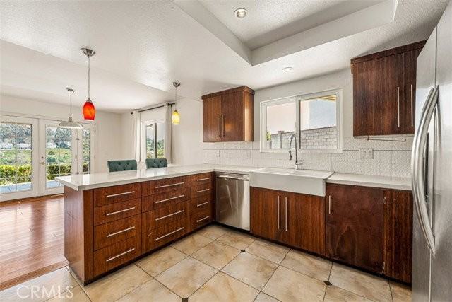 23932 Flores Ave - Photo 2 of 6