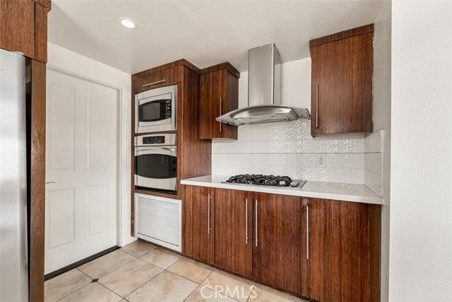 23932 Flores Ave - Photo 4 of 6