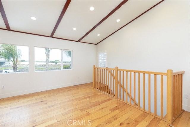 41 S Surfside Ave - Photo 2 of 8