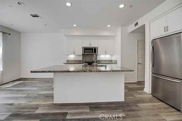 39 Prominence - Photo 5 of 8
