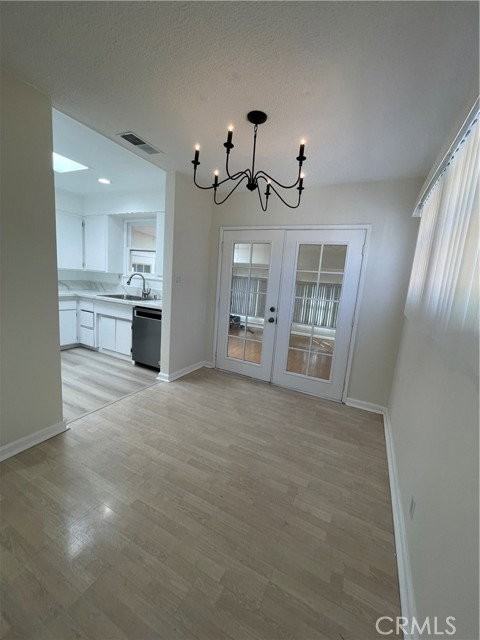 14261 Cedarwood St - Photo 3 of 8
