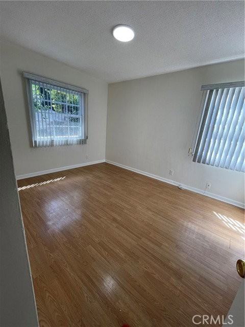 14261 Cedarwood St - Photo 6 of 8