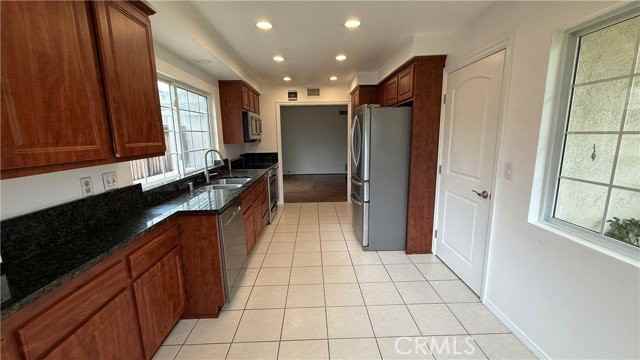 19332 Sierra Bello Rd - Photo 4 of 8
