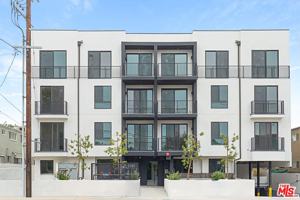 featured image of 6144 Whitsett Ave #202