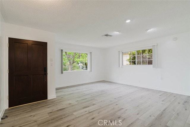 22515 Haynes St - Photo 3 of 5