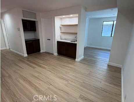 5345 White Oak Ave #G - Photo 5 of 8