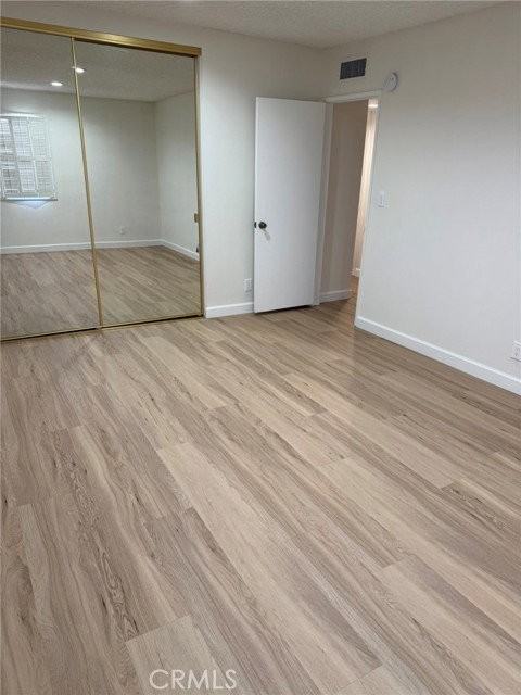 5345 White Oak Ave #G - Photo 7 of 8