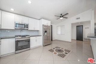 20746 Clarendon St - Photo 3 of 5