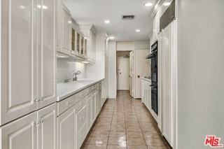 1333 S Beverly Glen Blvd #606 - Photo 6 of 8