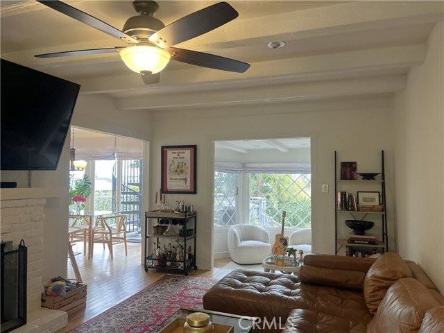 1644 Wellesley Dr - Photo 3 of 8