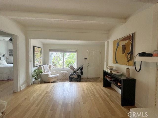 1644 Wellesley Dr - Photo 5 of 8