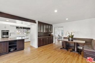 1233 Corsica Dr - Photo 4 of 8