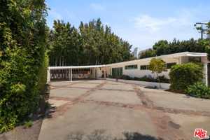 featured image of 11770 Chenault St