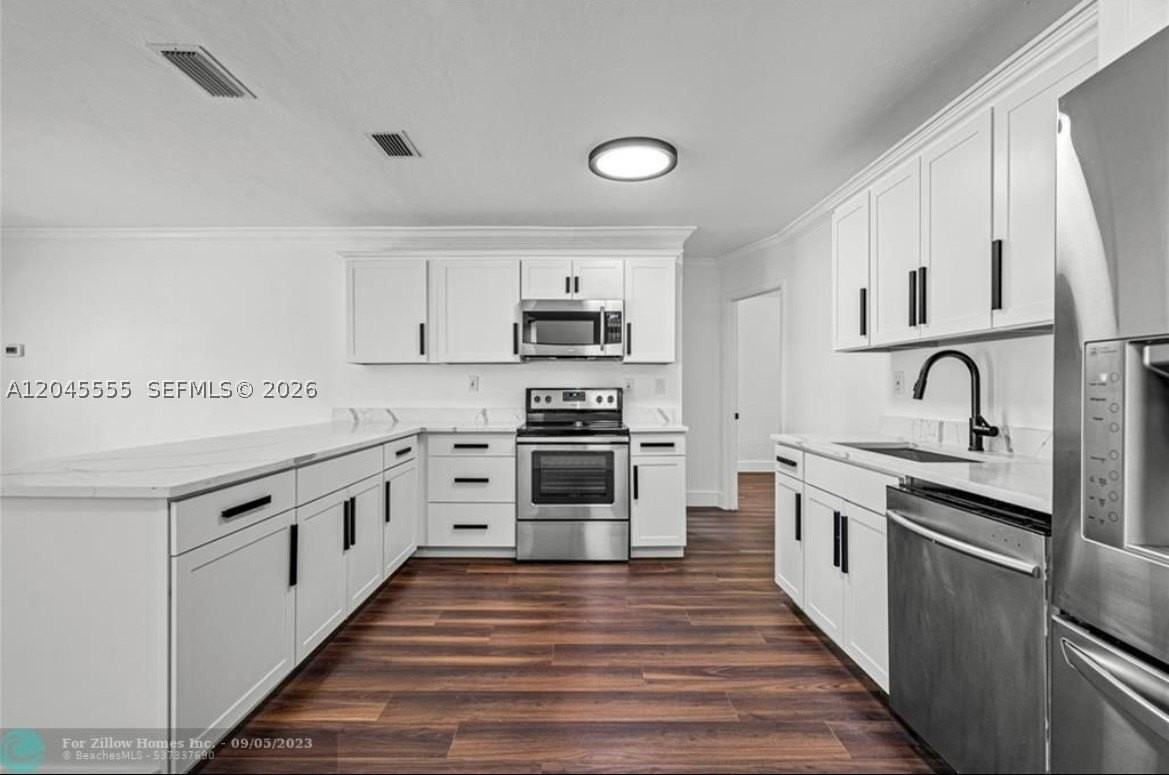 6321 Thomas St - Photo 4 of 5