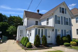featured image of 259 Main St