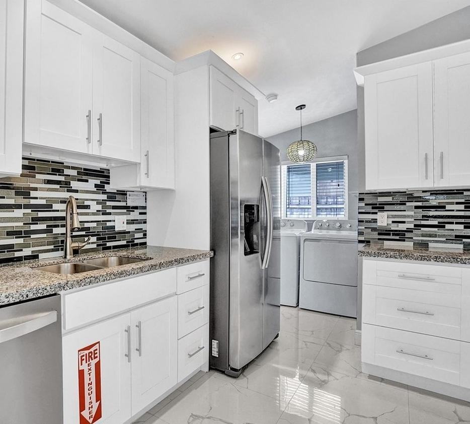 Bimini Ln - Photo 2 of 11