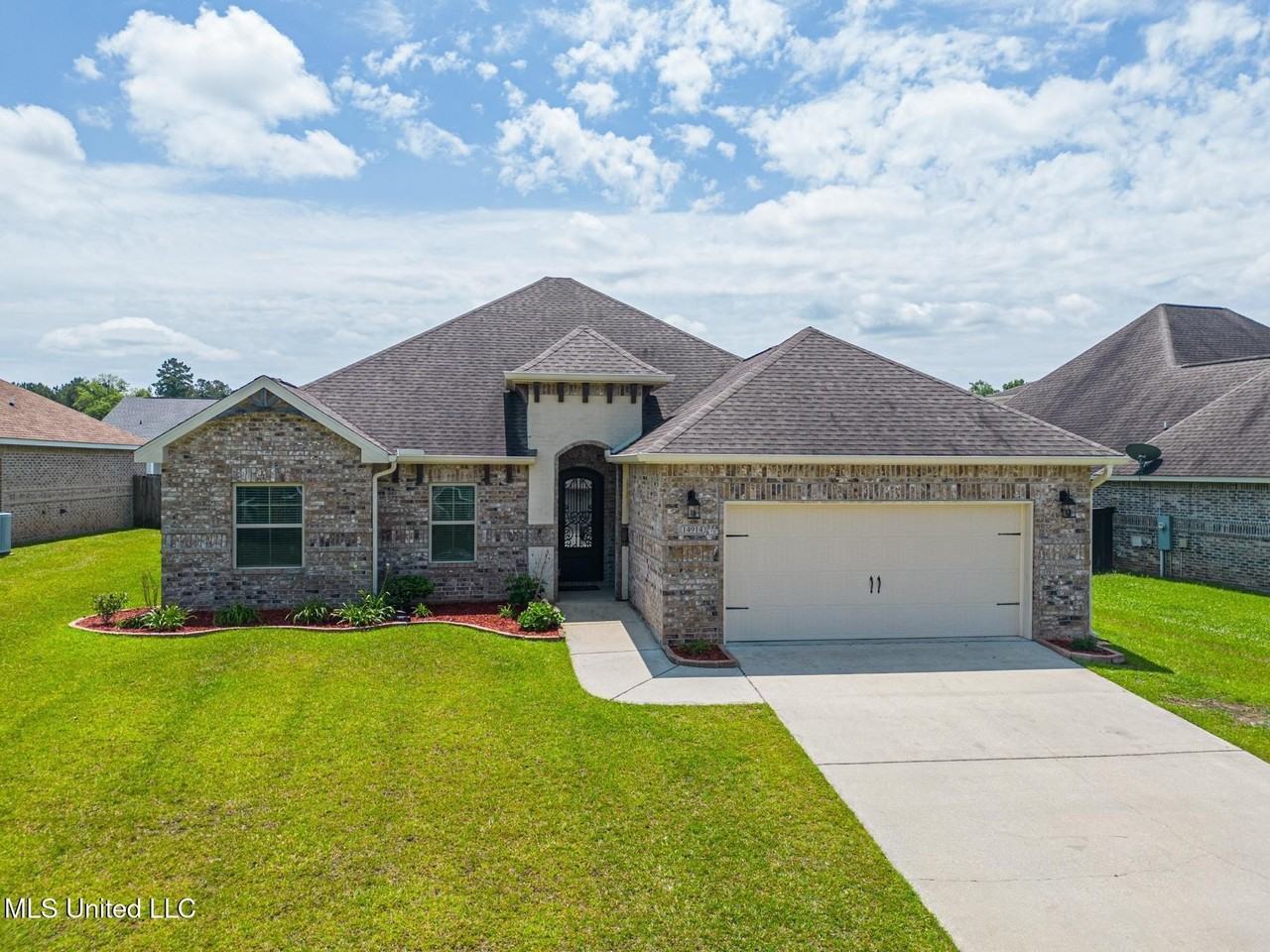 14914 Audubon Lake Blvd - Photo 2 of 27