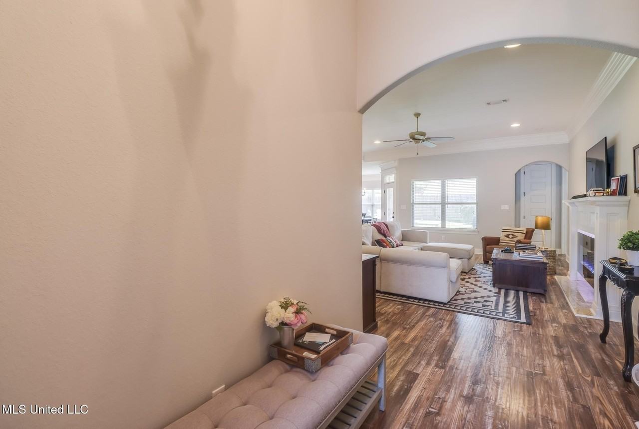 14914 Audubon Lake Blvd - Photo 4 of 27