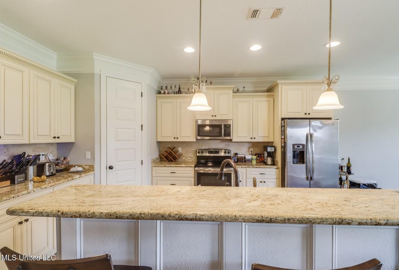 14914 Audubon Lake Blvd - Photo 7 of 27