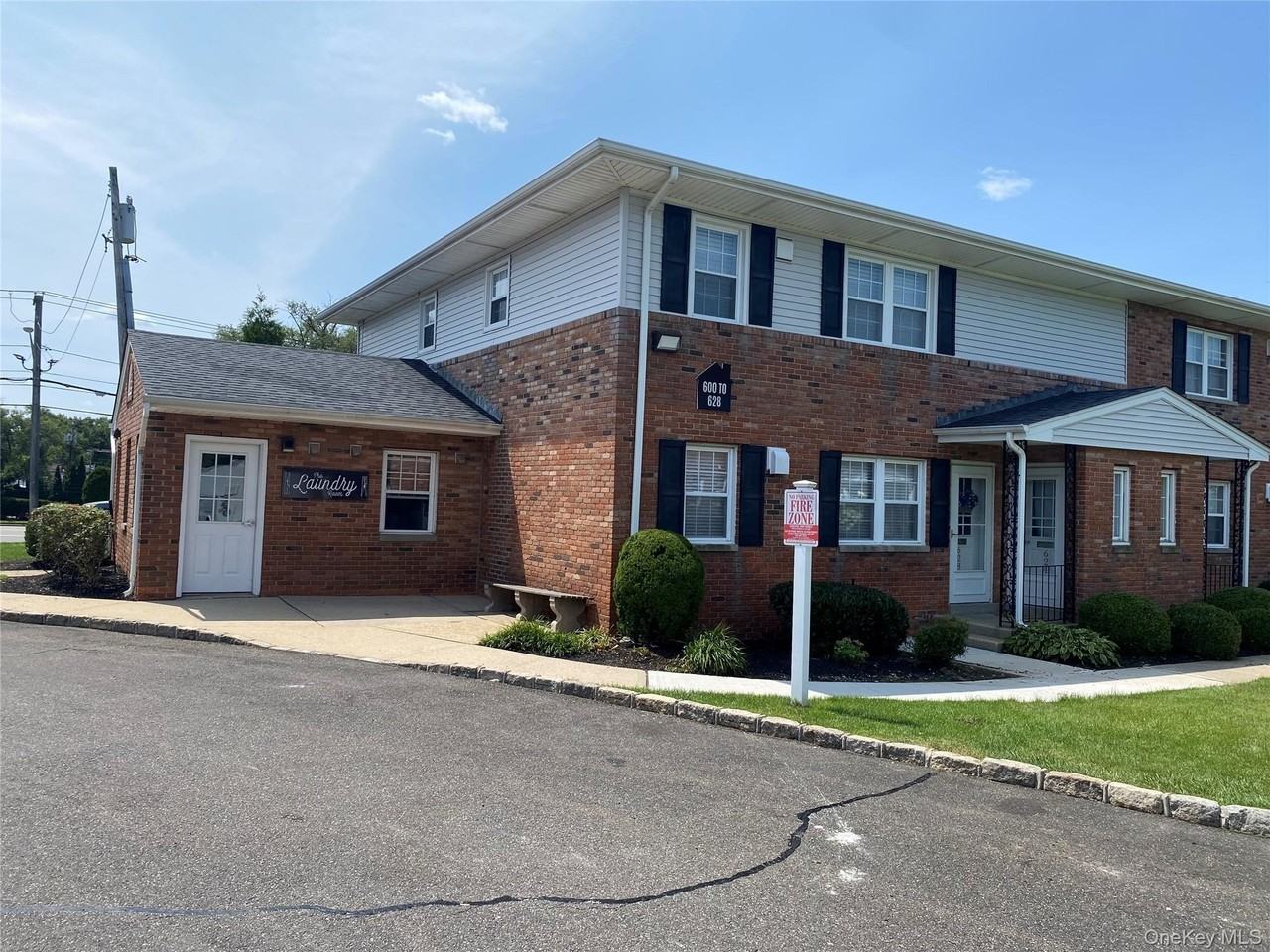 216 Kensington Ln #216 - Photo 4 of 5