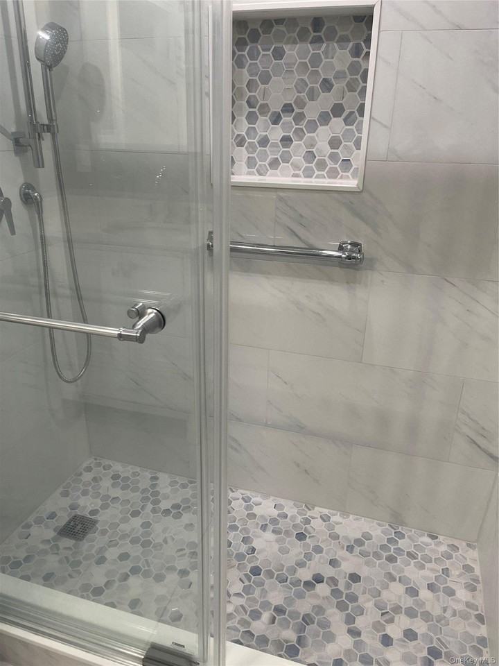 318 Woodbridge Dr #A - Photo 4 of 20