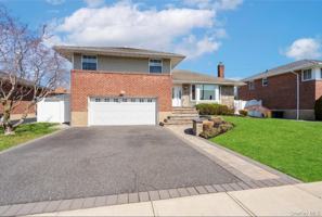 featured image of 30 Deborah Rd