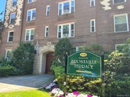 featured image of 1440 Midland Ave #1F