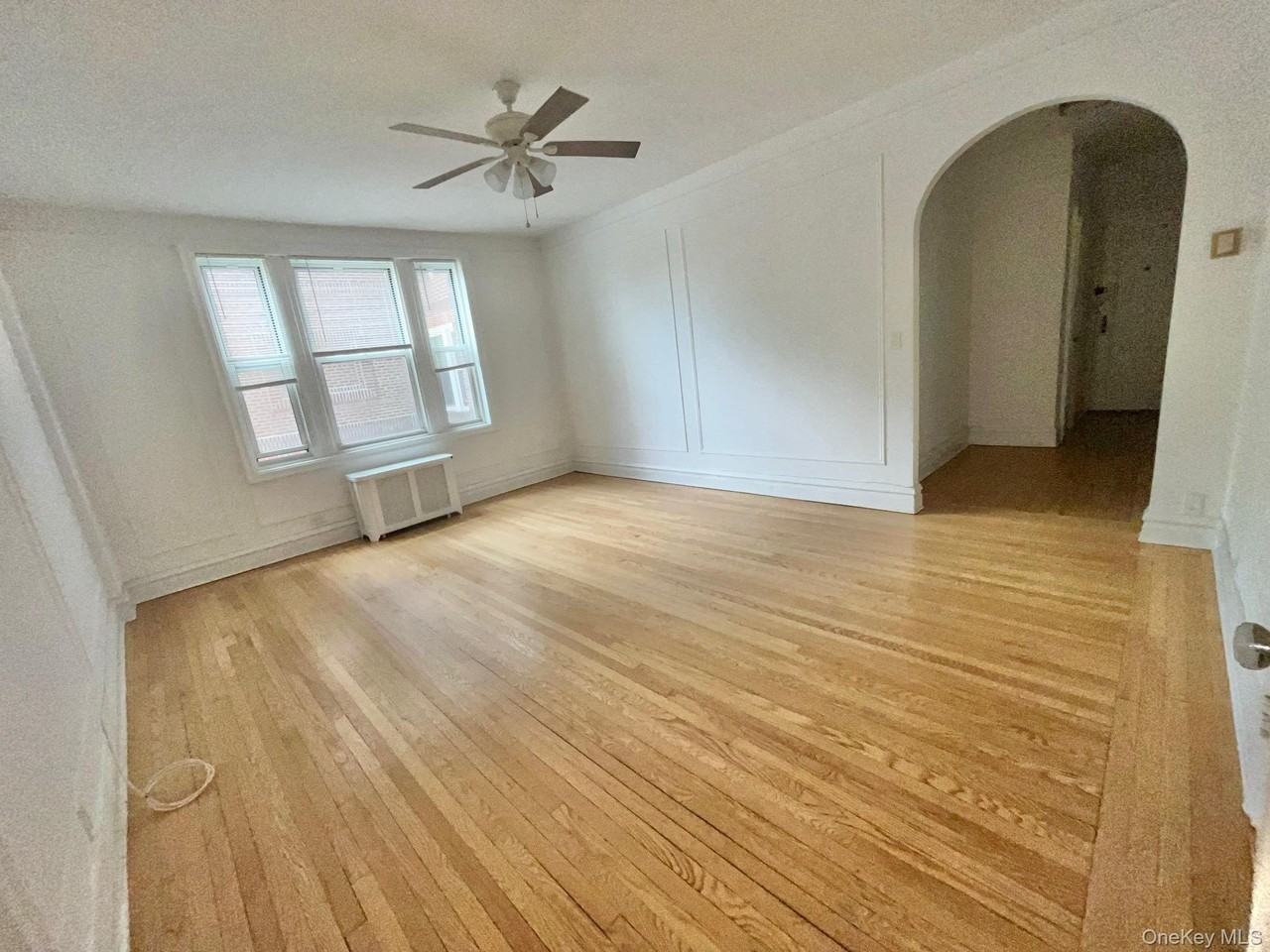 1440 Midland Ave #1F - Photo 4 of 13