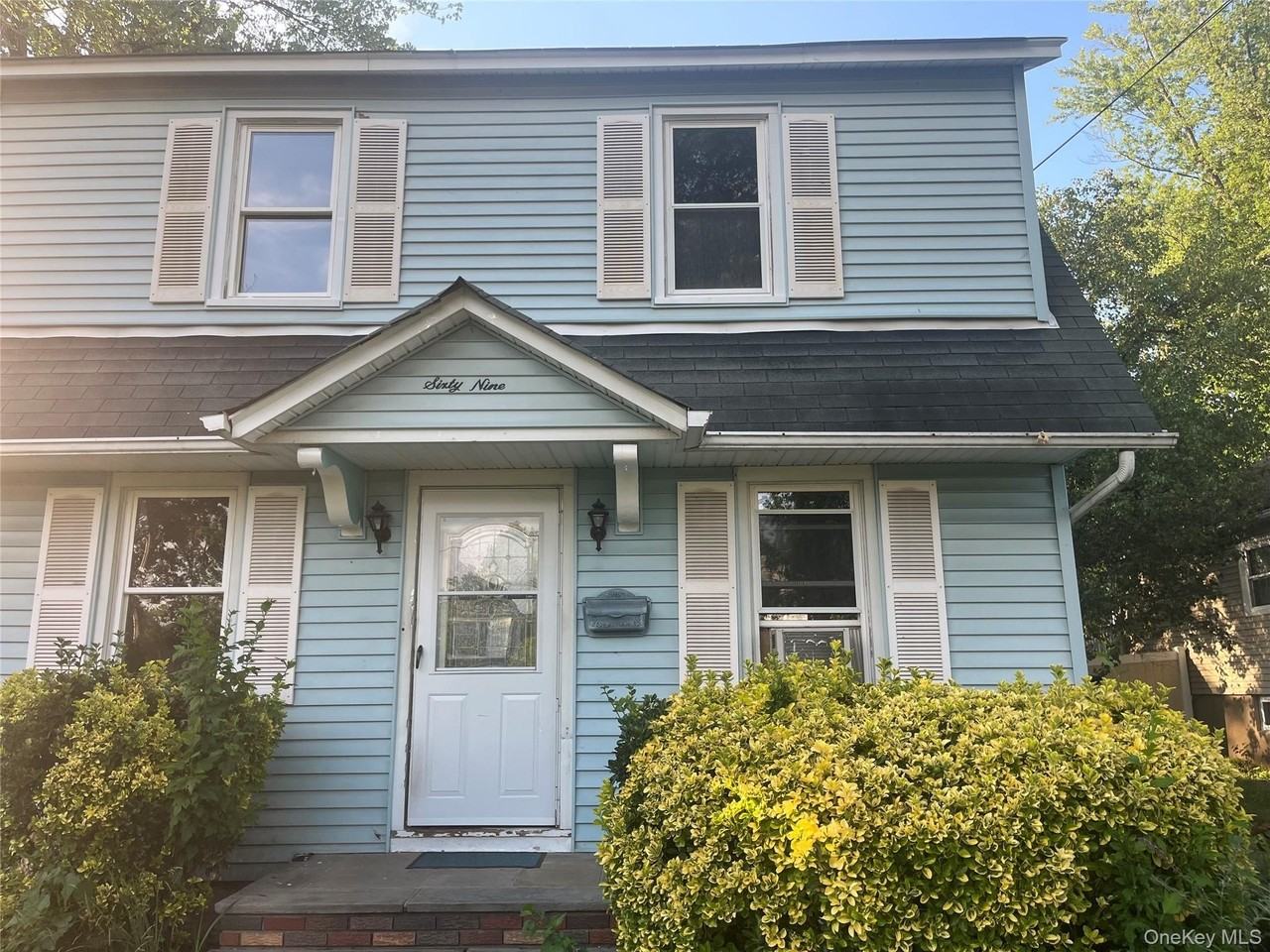 69 Hunt Ave - Photo 2 of 10