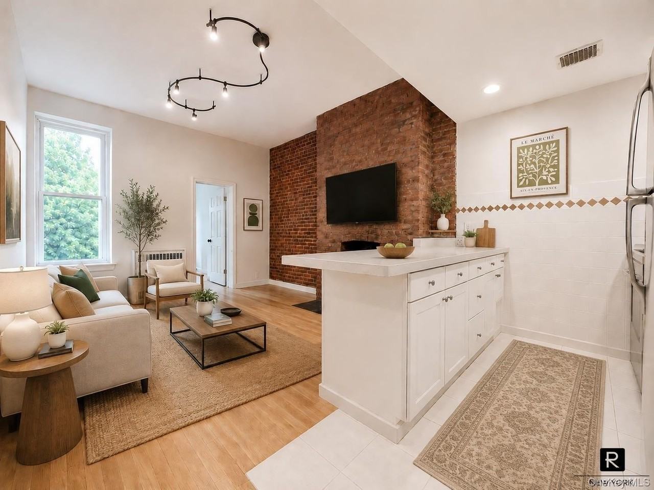 53 W 94th St #2R - Photo 2 of 25