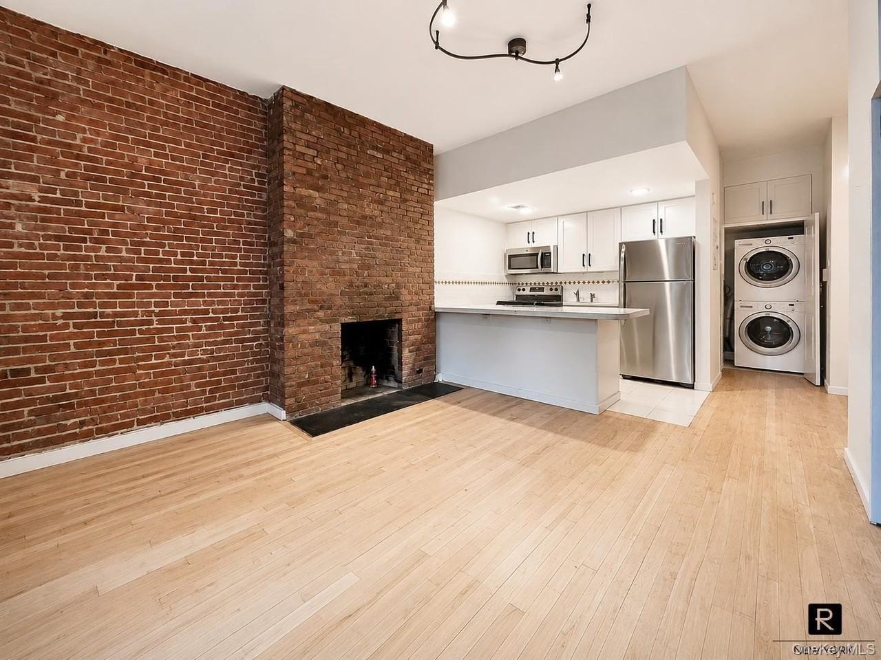 53 W 94th St #2R - Photo 7 of 25
