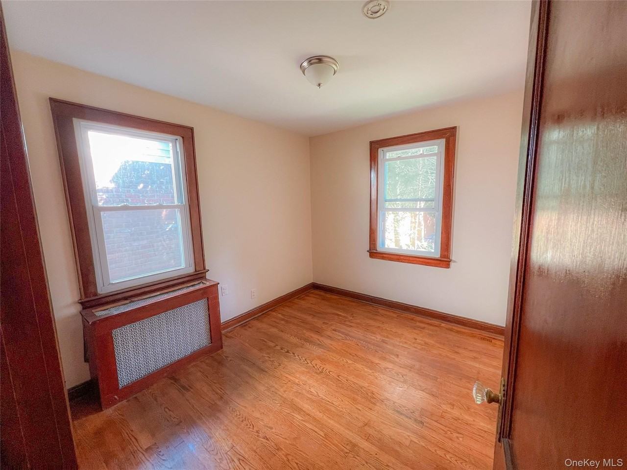 109 L St - Photo 7 of 12