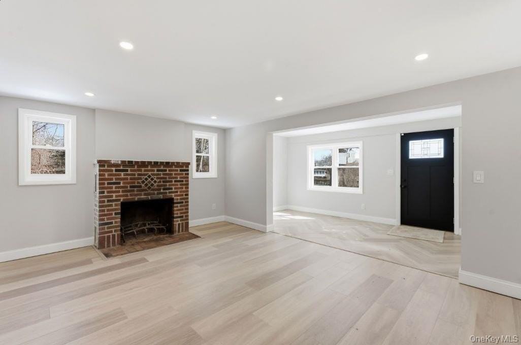 452 Montauk Hwy - Photo 3 of 11