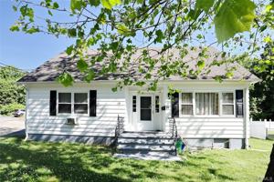 featured image of 36 Suffern Ln