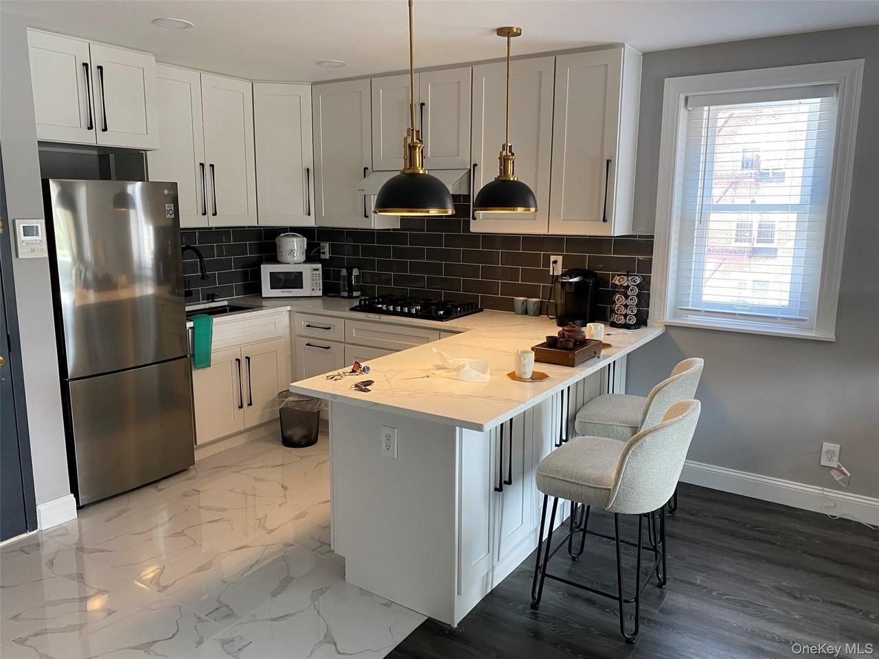 13987 35th Ave #4B - Photo 3 of 5