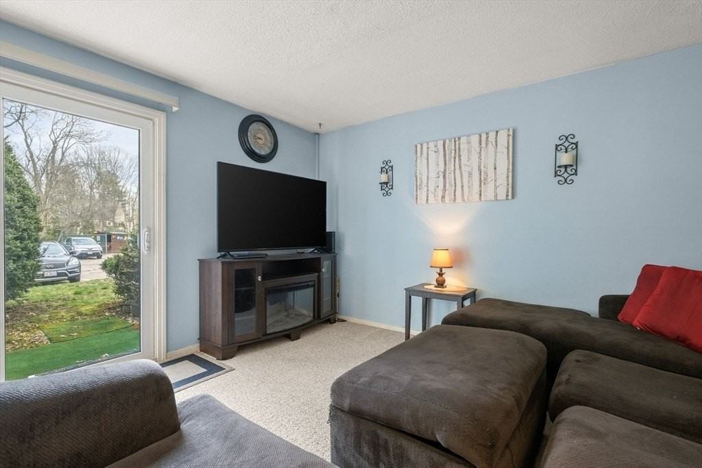 180 Main St #5109 - Photo 2 of 31