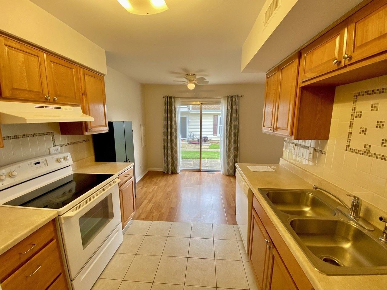 2346 Old Kings Ct #2346 - Photo 5 of 13