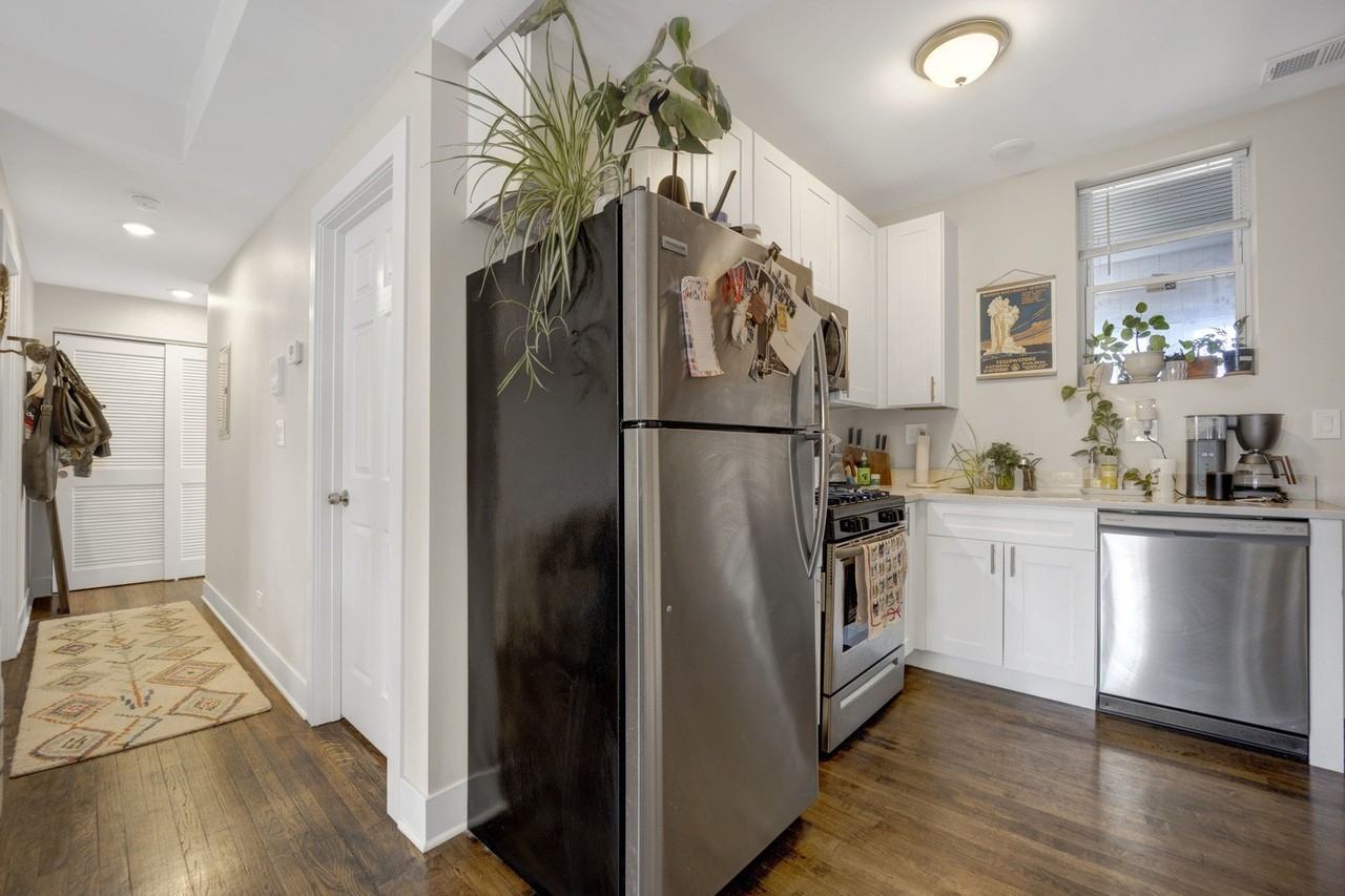 2442 N Kilbourn Ave #2 - Photo 6 of 12