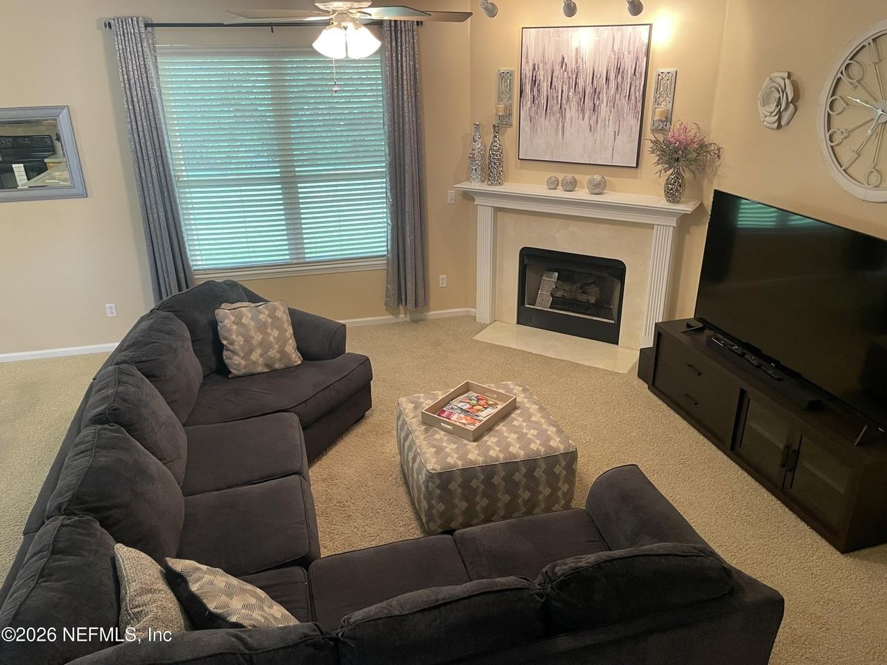 2543 Willow Creek Dr - Photo 7 of 47