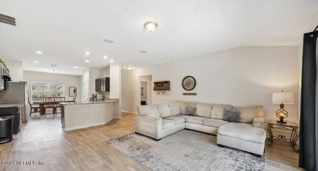 13543 Saddlewood Pkwy - Photo 7 of 31
