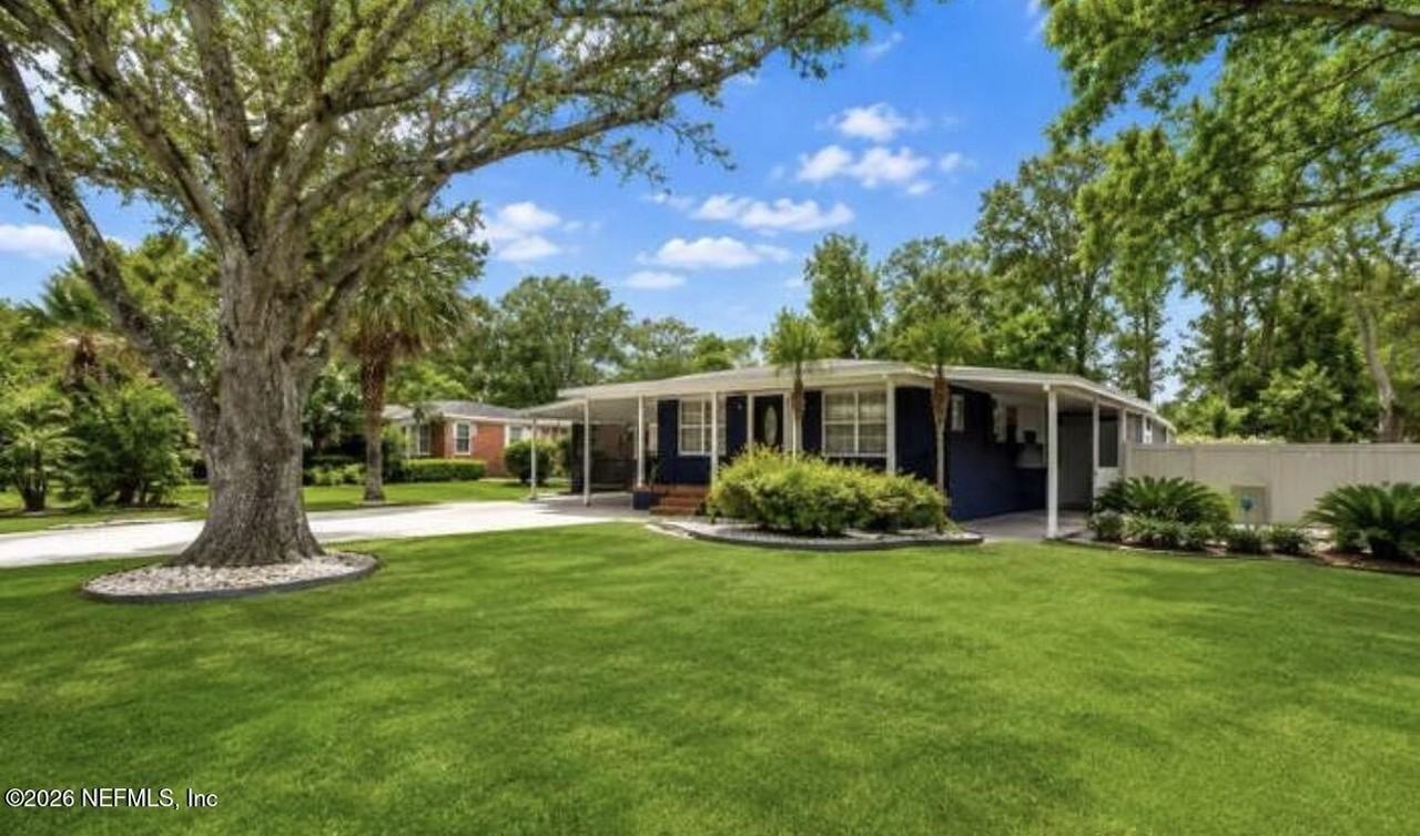 6419 Ballejo Ct N - Photo 4 of 19