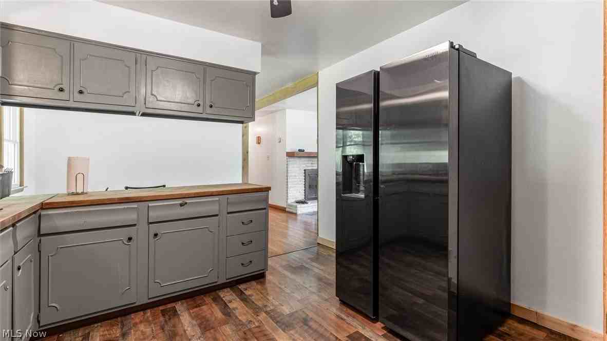 7785 Blackrun Rd - Photo 4 of 28