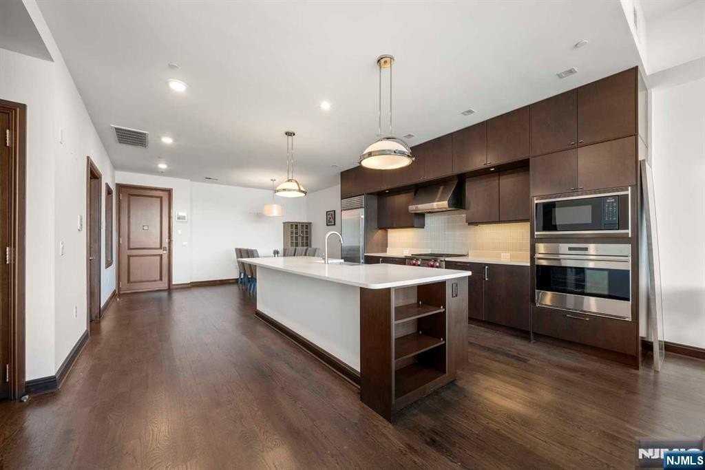 9 Somerset Ln #407 - Photo 4 of 20